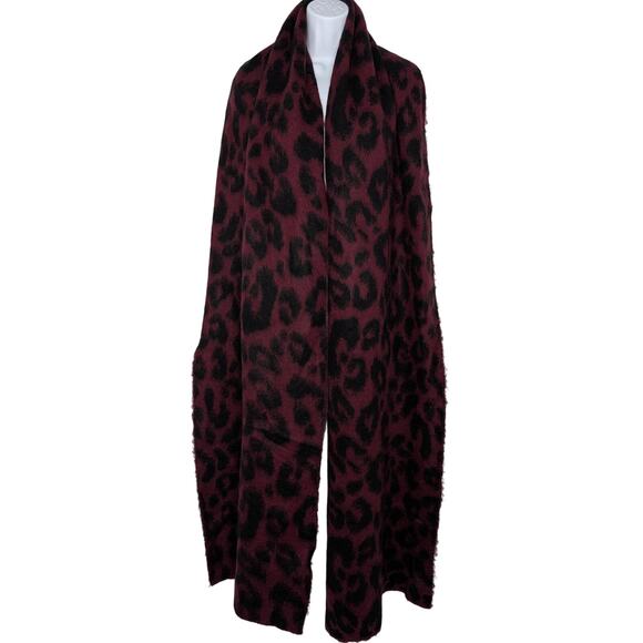 Sweaty Betty Animal Print Wool Scarf In Black and Red NEW - Picture 4 of 10